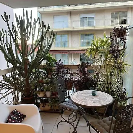 La Pleiade Hotel *
